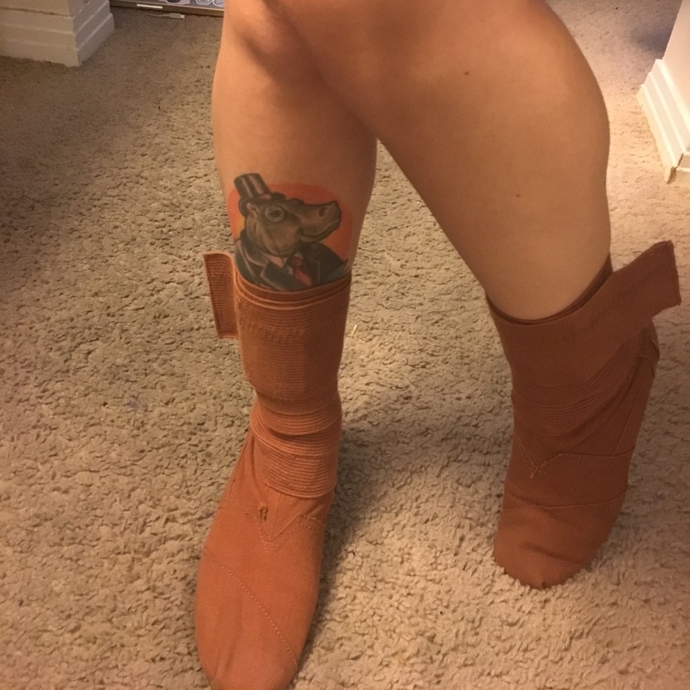 Toms Wrap Boots - Camel - size 6