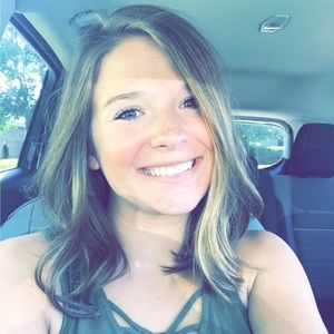 Meet your Posher, Abby