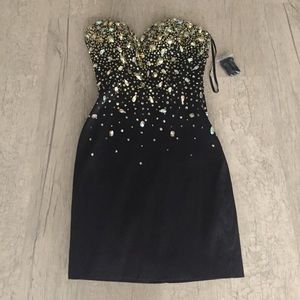 Black and Gold Cocktail Dress - Mac Duggal