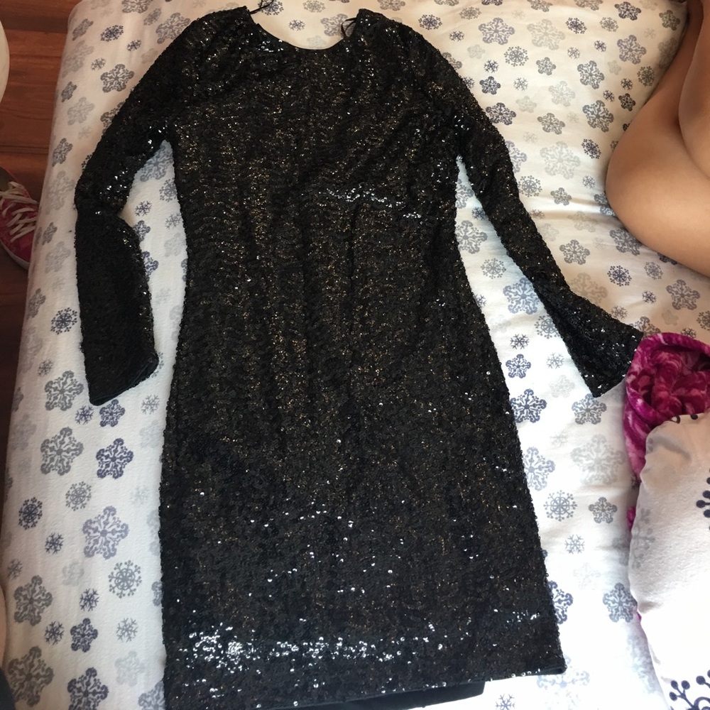 Black little dress😊😊😊