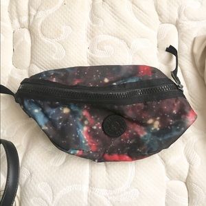 Kipling fanny pack