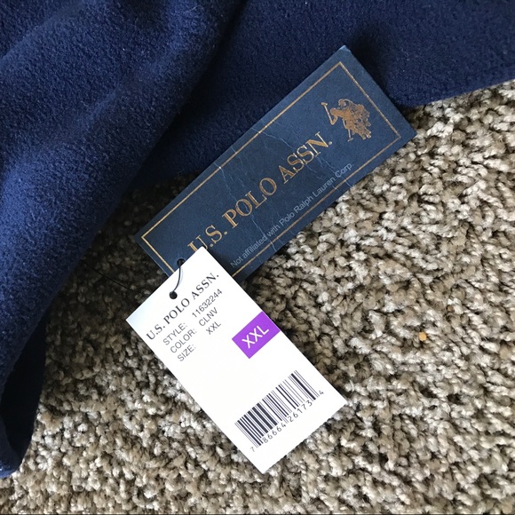 ❌SOLD❌ Polo Fleece Sweatshirt - Picture 6 of 6