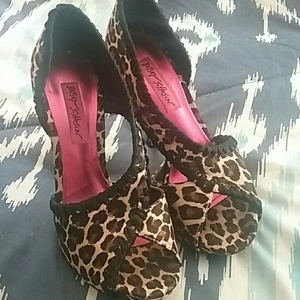 Betsey Johnson leopard print heels