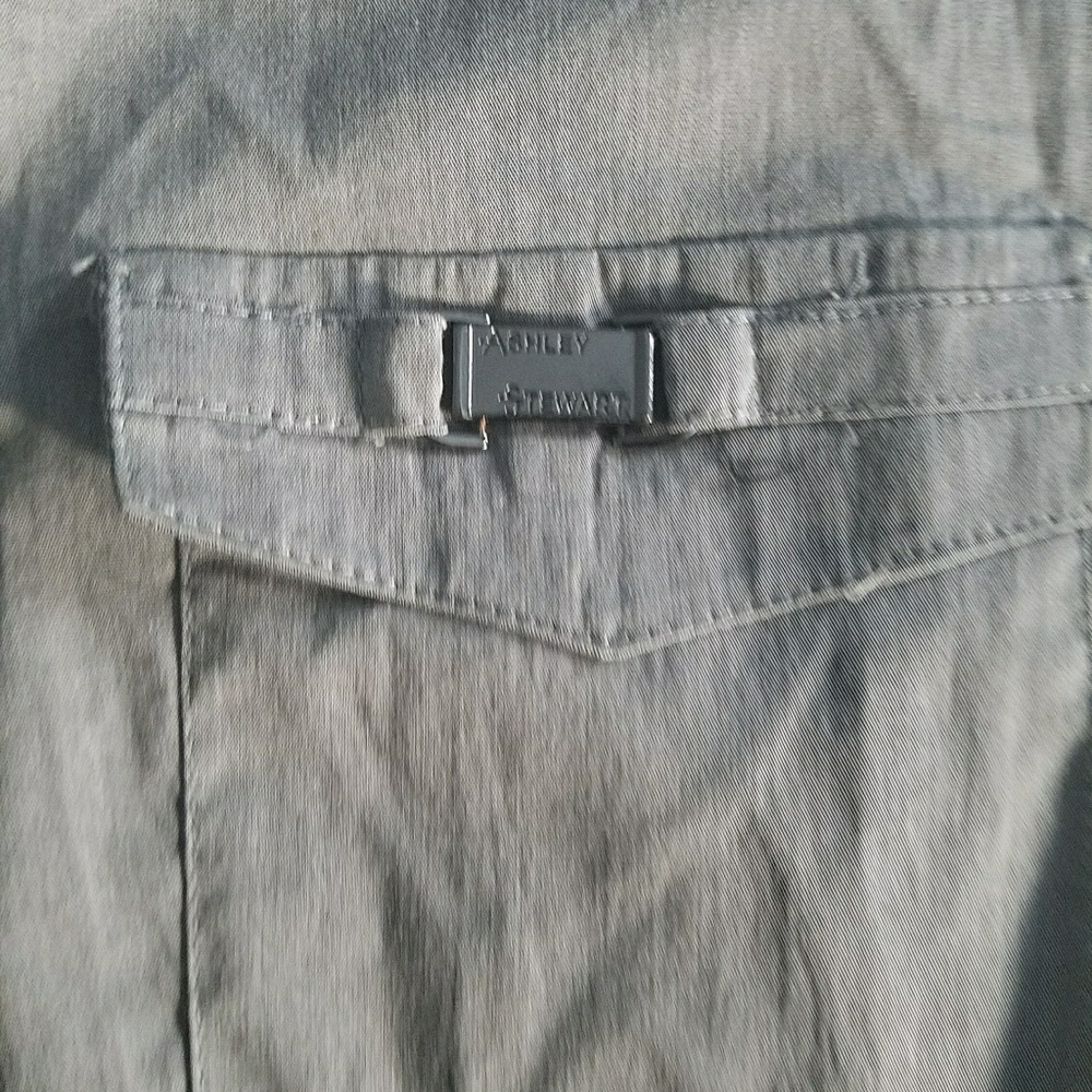 Button down shirt - Picture 3 of 4