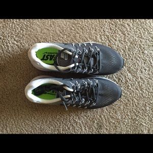 Brand new nike Pegasus 33 size 8.5