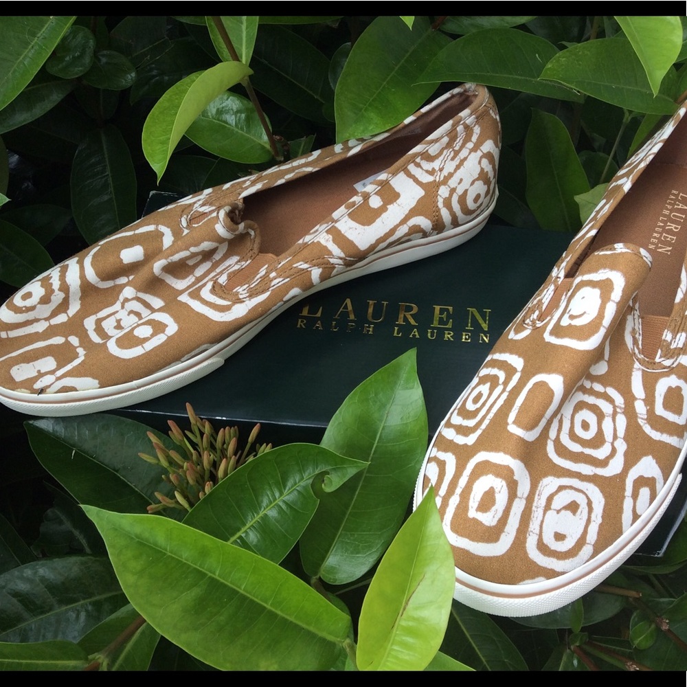 NWT Ralph Lauren Causal Batik Shoe