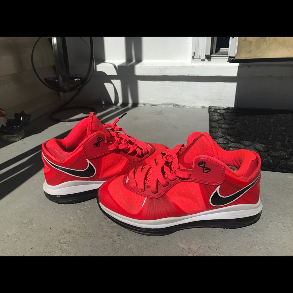 Lebron 8s Solar Red size 7