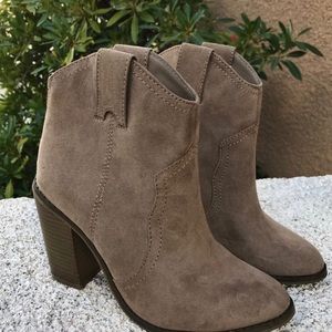brown heel boots