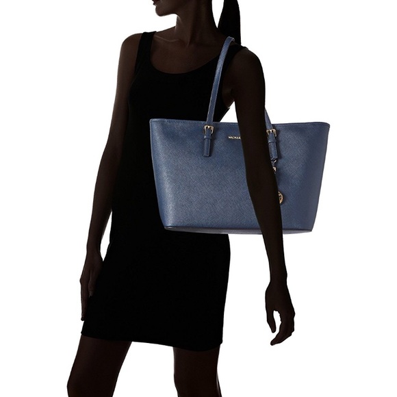 NWT Michael Kors Navy Jet Set Medium Leather Tote - Picture 2 of 7