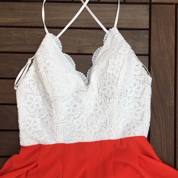 Backless Boutique Romper L - Picture 2 of 4