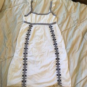 White embroidered dress sz XS