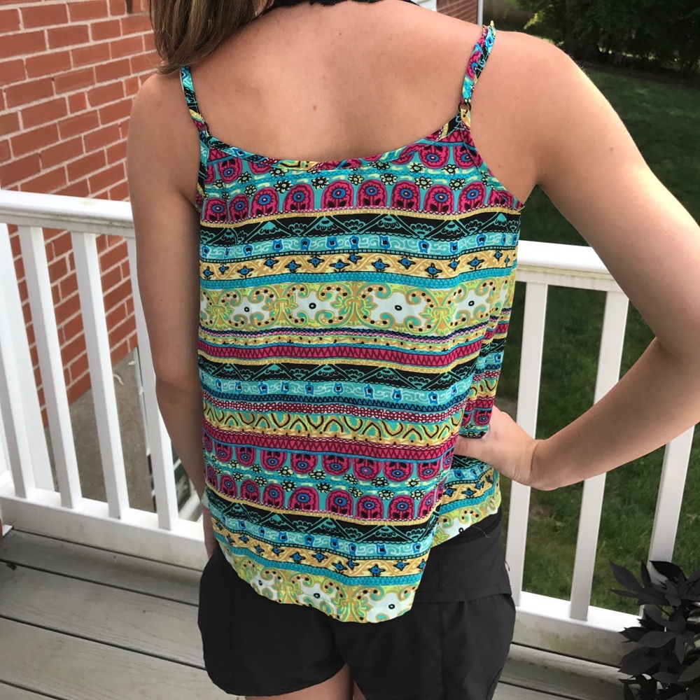 Patterned Tank Top - Picture 2 of 3