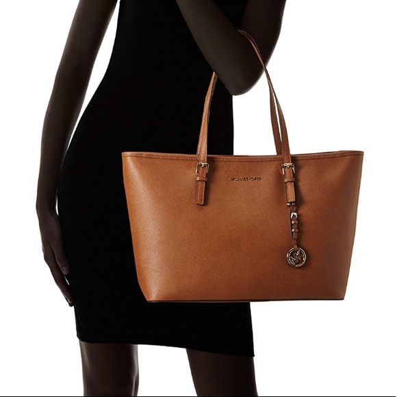 NWT Michael Kors Jet Set Medium Leather Tote - Picture 4 of 8