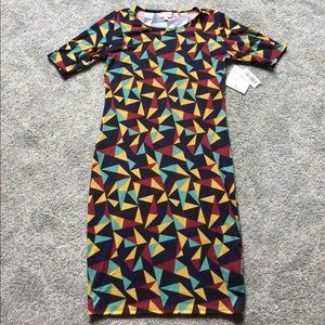 LuLaRoe NWT Small Geometric Julia Dress