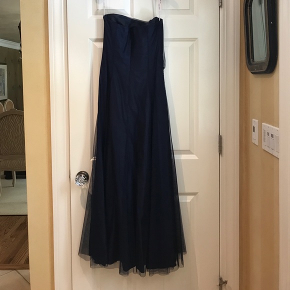Strapless Navy Vera Wang Tulle Gown - Picture 3 of 4
