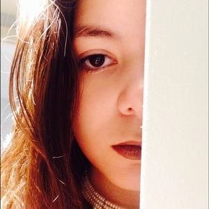 Meet your Posher, Isabella