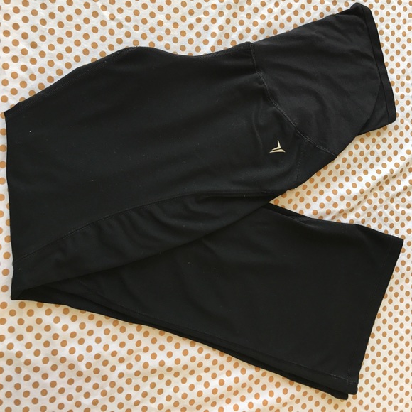 Old Navy Pants - Old Navy Maternity Black Yoga Pants!