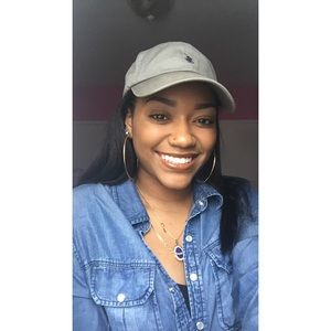 Meet your Posher, Taylor