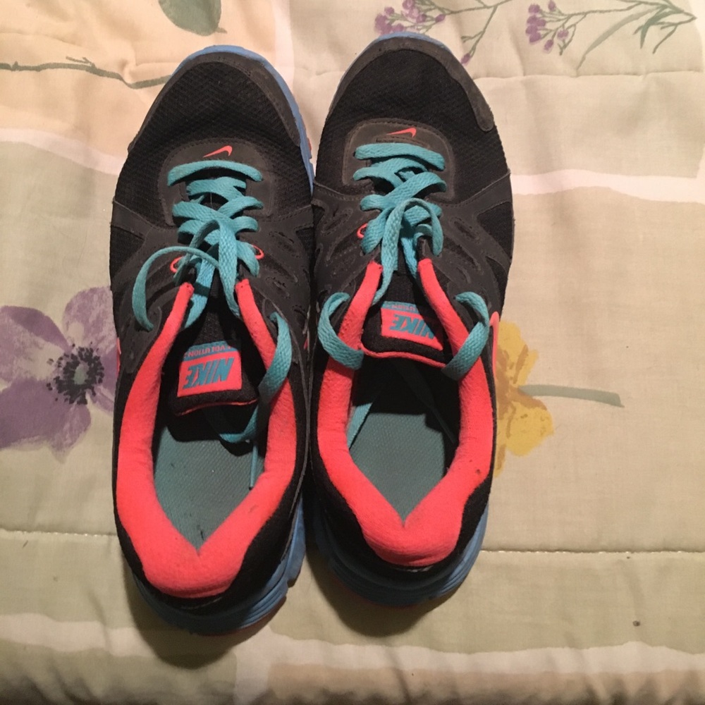Nike Revolution 2 trainers size 8.5