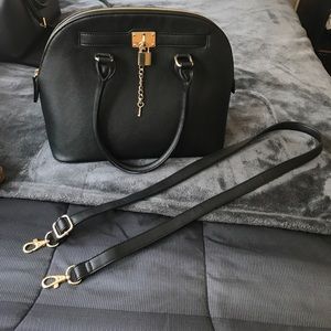 BLACK ALDO BAG (negotiable)