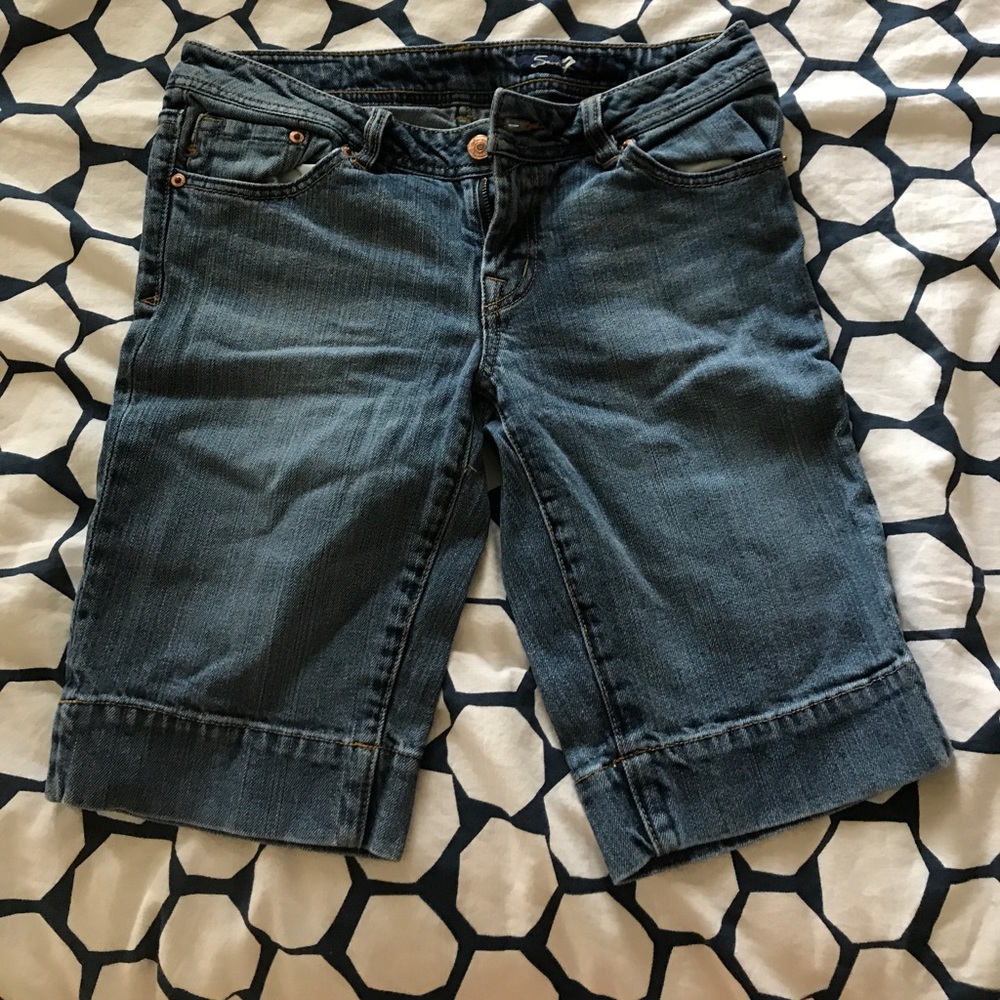 Knee length shorts