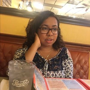 Meet your Posher, Fatima