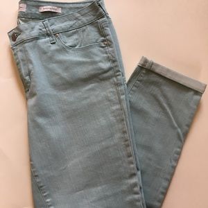 New JESSICA SIMPSON rolled crop skinny supper soft