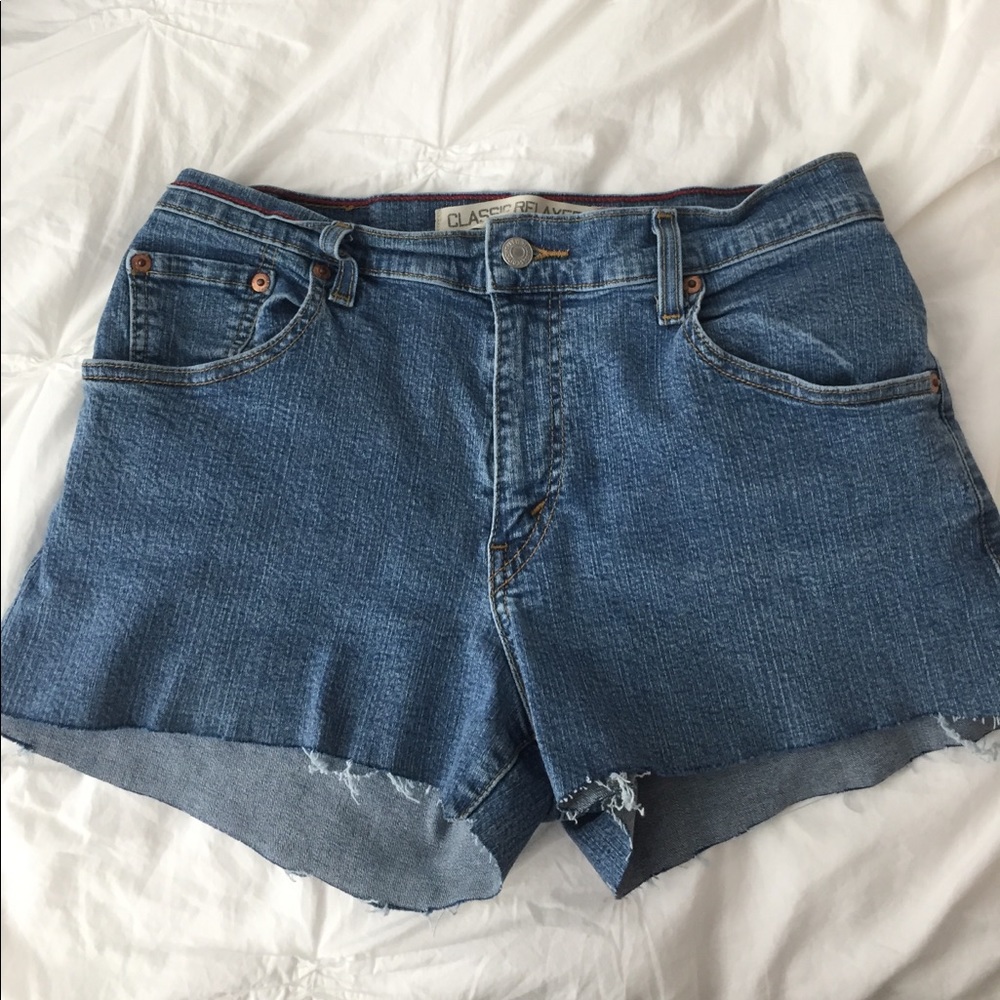 VINTAGE LEVI SHORTS