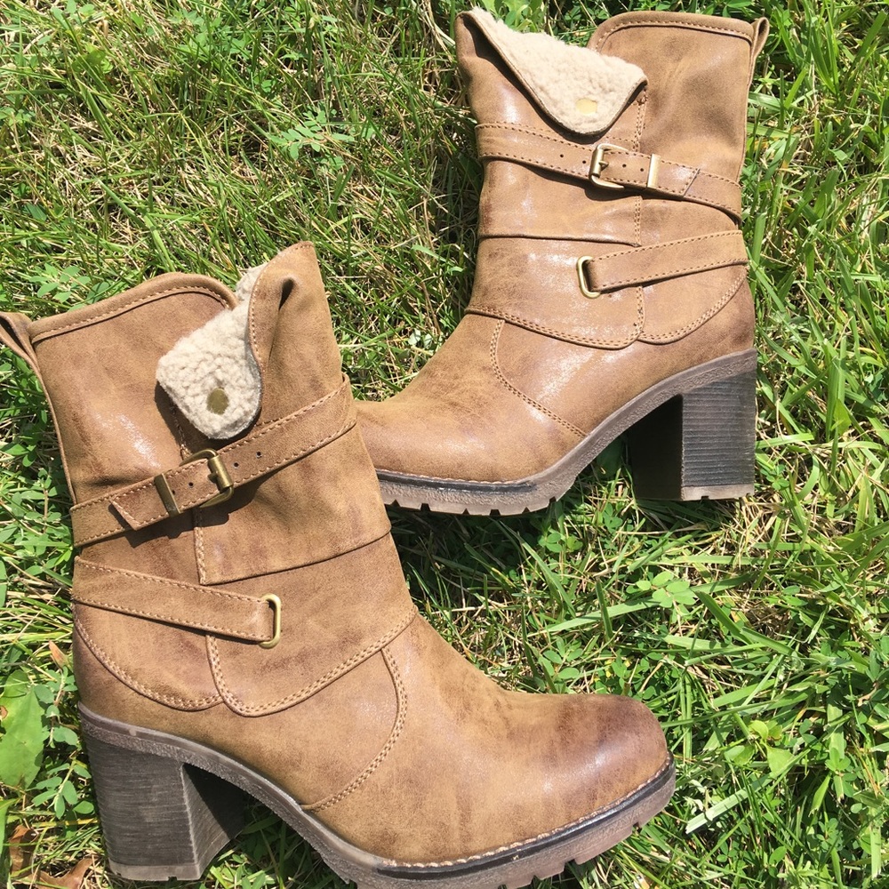 ❌SOLD❌ Rebels Boots