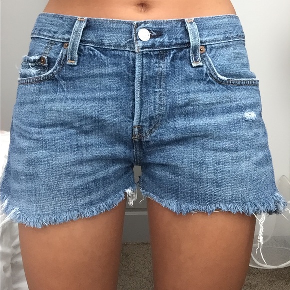 VINTAGE LEVI SHORTS - Picture 1 of 3