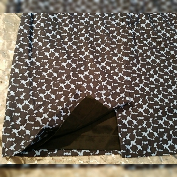 Halogen pencil skirt black and blue pattern - Picture 4 of 4