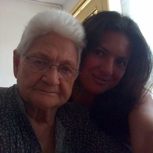 Meet your Posher, Angelica maria