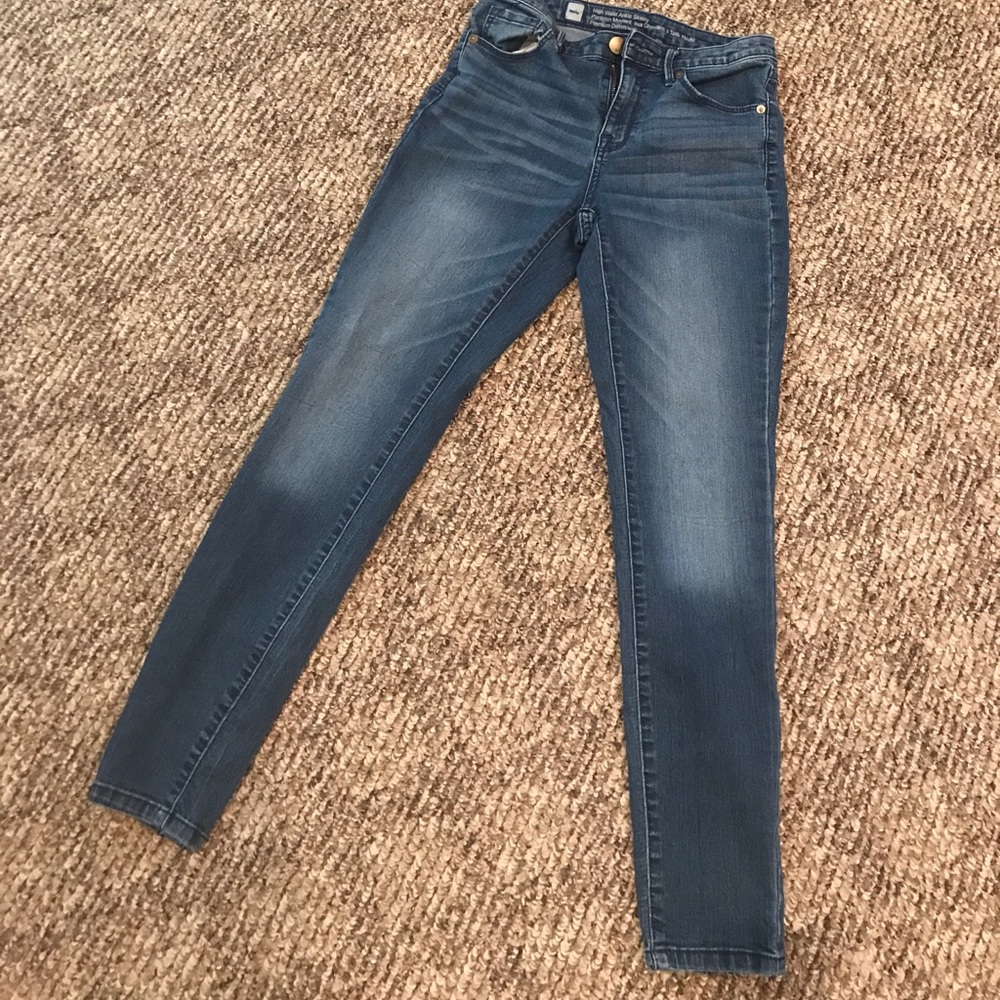Mossimo High Wasted Ankle Skinny Zip Hem Jeans