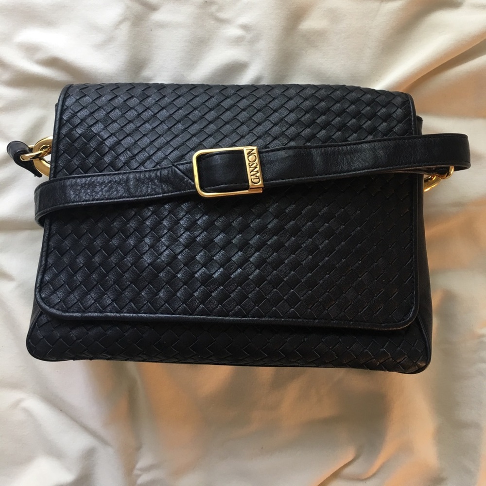 Navy woven shoulder bag