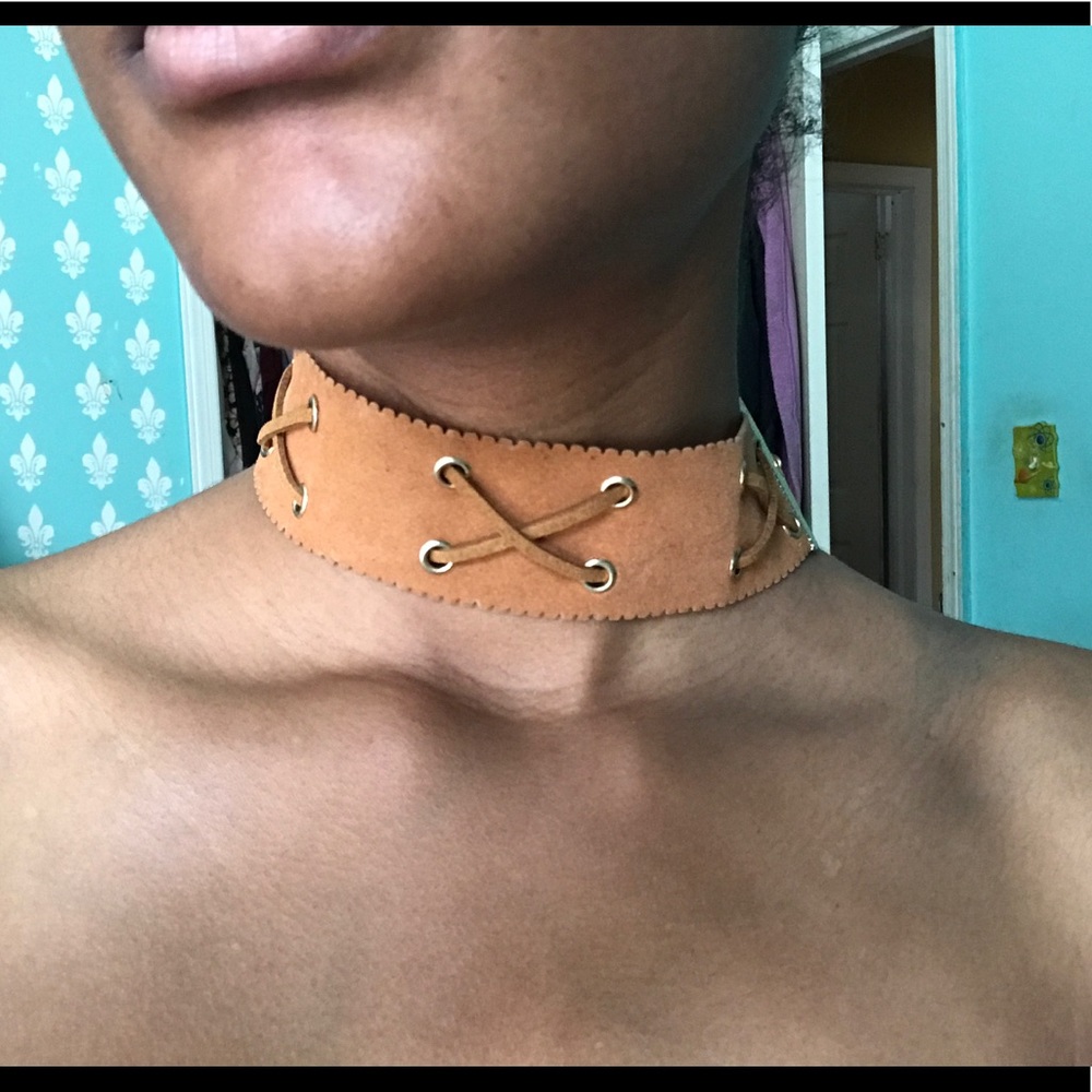 NEW BROWN SUEDE CHOCKER🙈