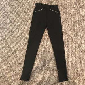 Black skinni slacks
