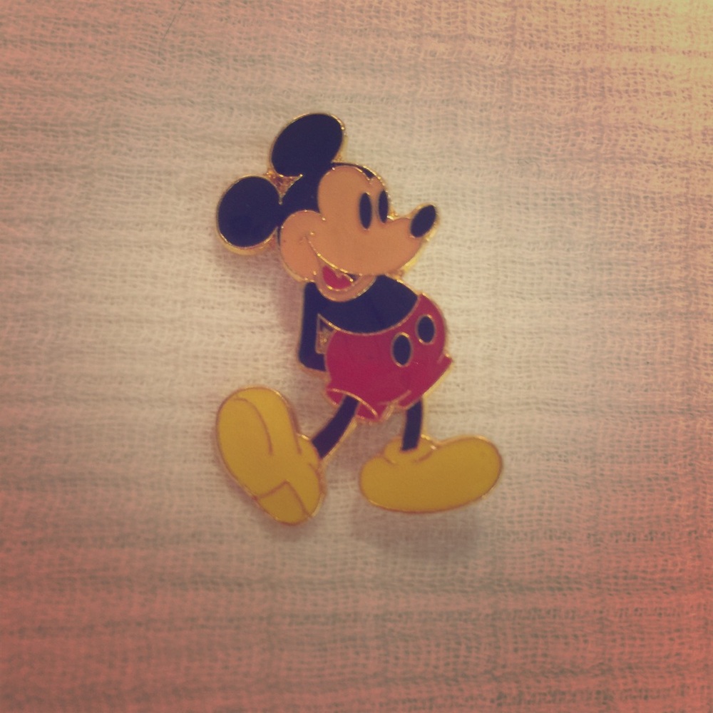 Vintage Mickey Mouse enamel pin Disneyland
