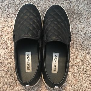 Steve Madden slip on