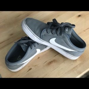 Nike Men Toki Low TXT Shoes