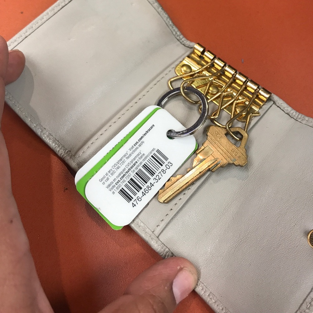 5 Key Holder - Picture 2 of 3