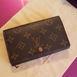 Louis vuitton monogram wallet authentic