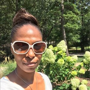 Meet your Posher, Tara