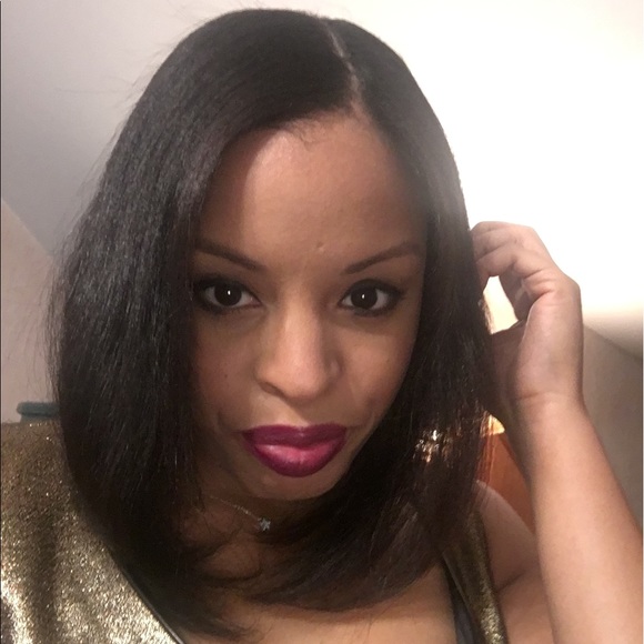 Meet your Posher, Paige - Picture 1 of 1