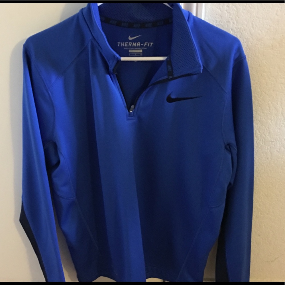 Nike Therma Fit long sleeve pullover