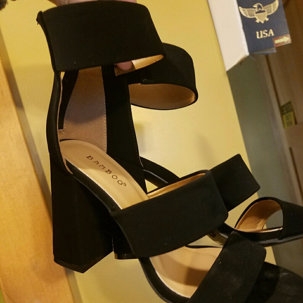 UO heels