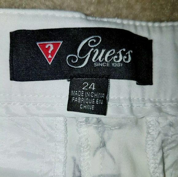Guess Dress Shorts - Picture 2 of 4
