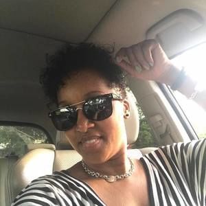 Meet your Posher, Lachelle
