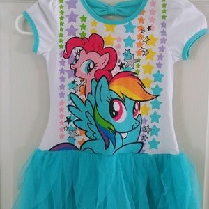 Girls dress