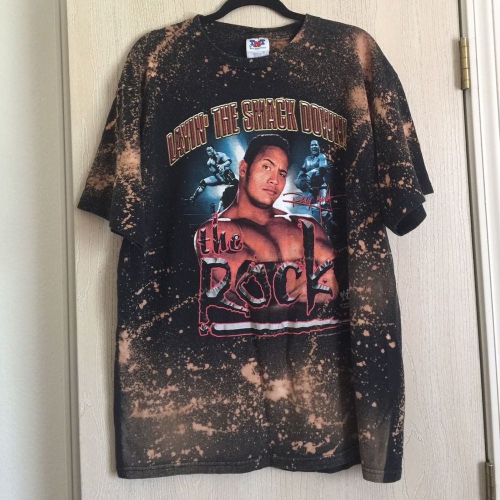 The Rock WE bleached tshirt