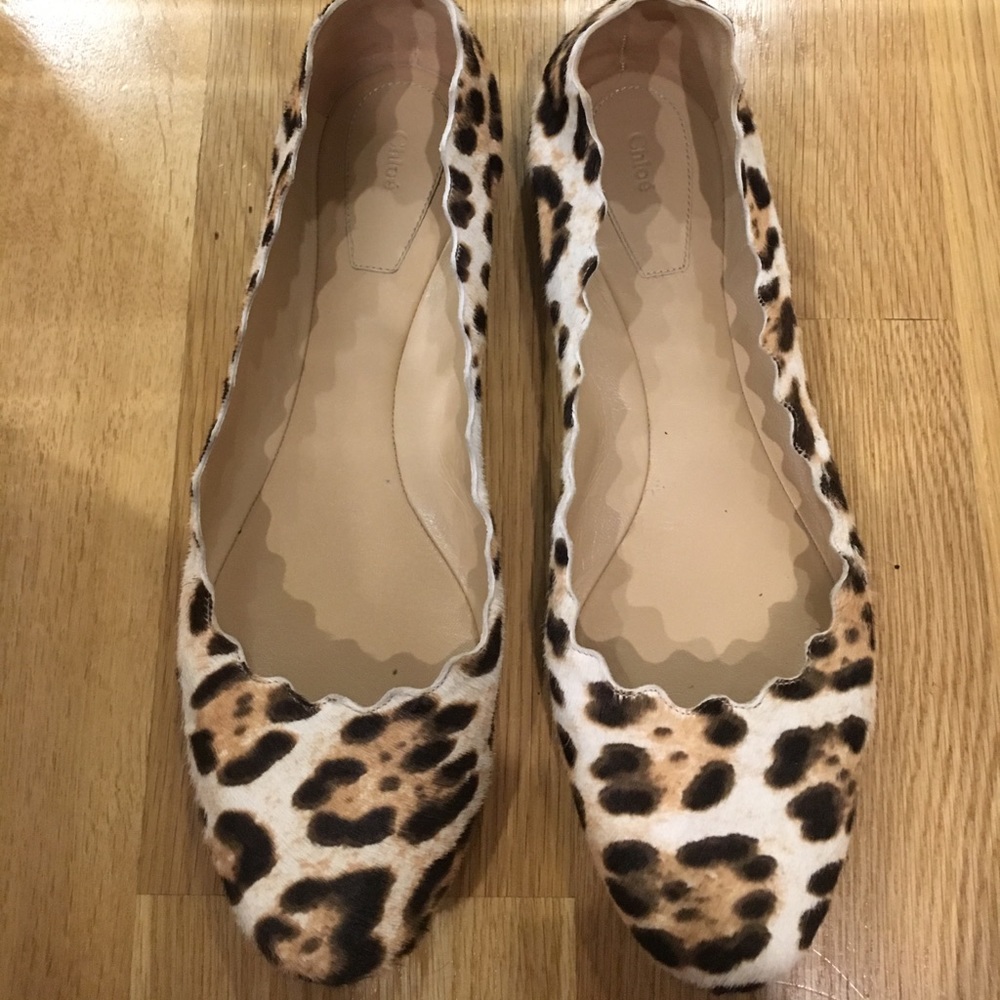 Chloé snow leopard leather scalloped flats